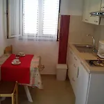 Apartment Marko Vrsi