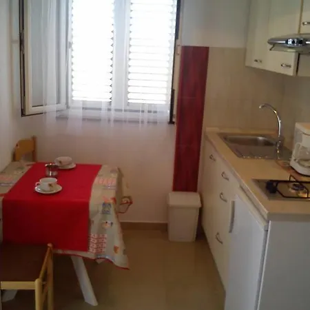 Apartment Marko Vrsi