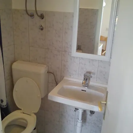 Apartment Marko Vrsi