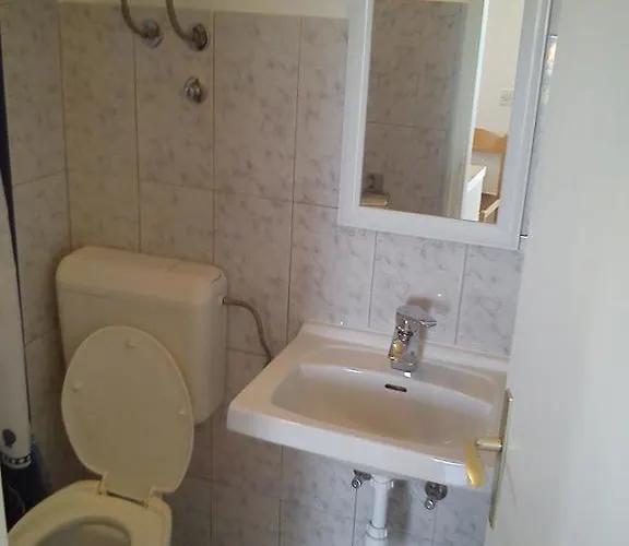 Apartment Marko Vrsi
