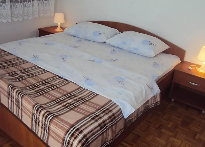 Apartment Marko Vrsi