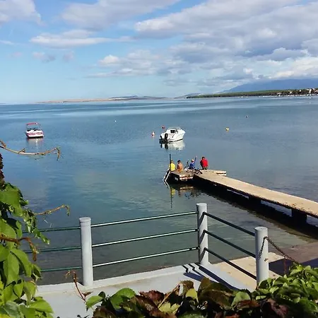 Apartment Marko Vrsi